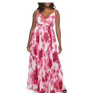 New with tags, runs big & comes with waist belt.
